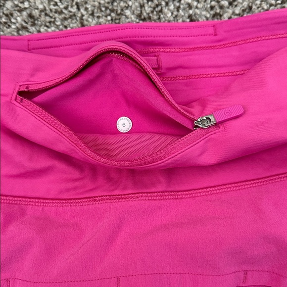 Lululemon Athletica Speed Up Pink Shorts - Picture 7 of 8